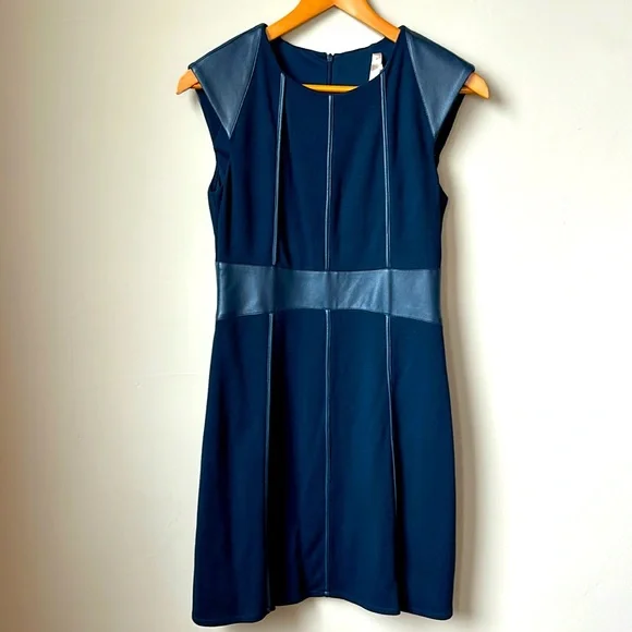 blue dress for baby girl Bailey44 Size Large Navy and White Color Block Dress – FABULUX main image 0